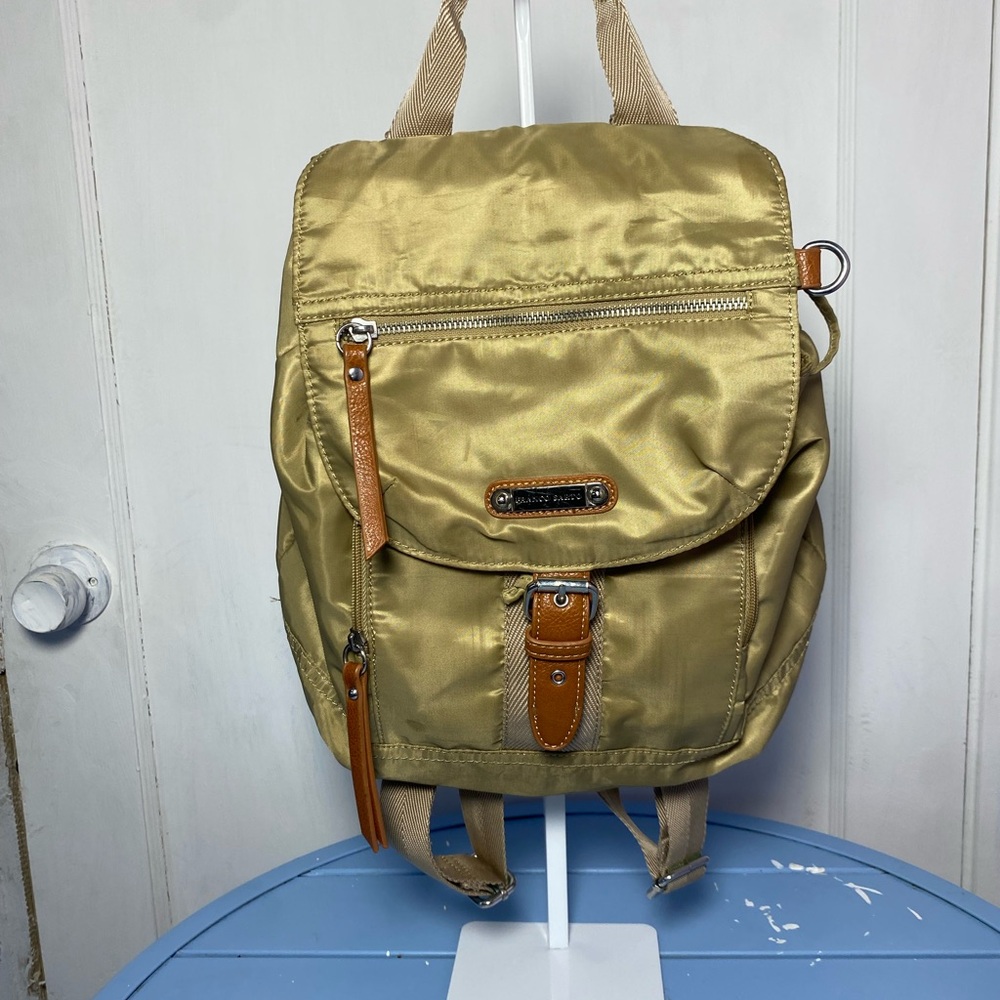 Franko Sarto Women’s Beige Backpack Leather Straps Multi-pocket Backpack